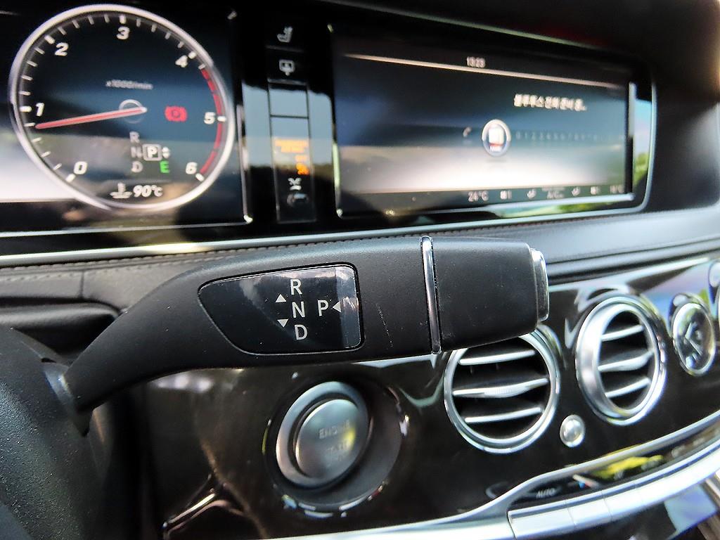 Mercedes-Benz S-Class — photo 10