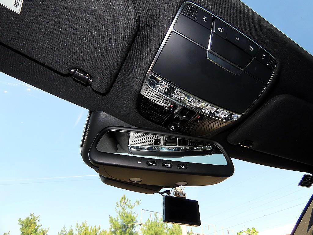 Mercedes-Benz S-Class — photo 14