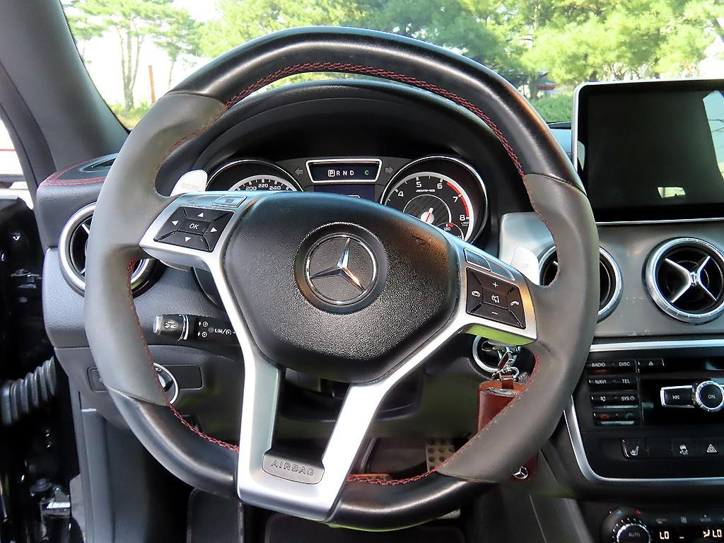 Mercedes-Benz CLA-Class — photo 08
