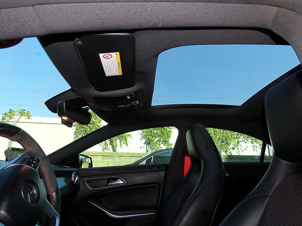 Mercedes-Benz CLA-Class — photo 17