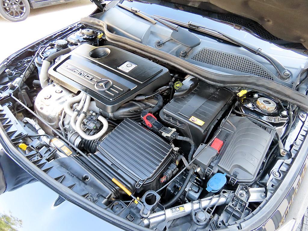 Mercedes-Benz CLA-Class — photo 18