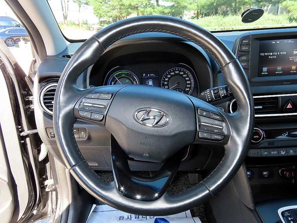 Hyundai Kona — photo 08