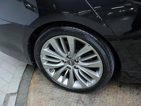 Genesis G80 — photo 08