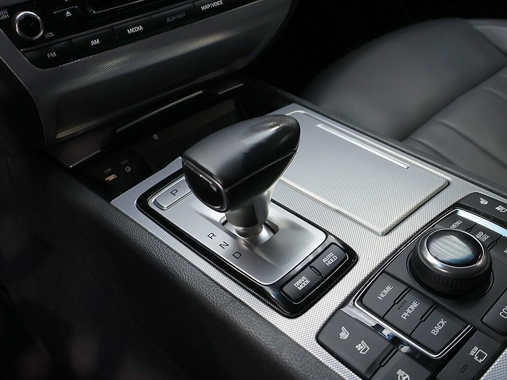 Genesis G80 — photo 10