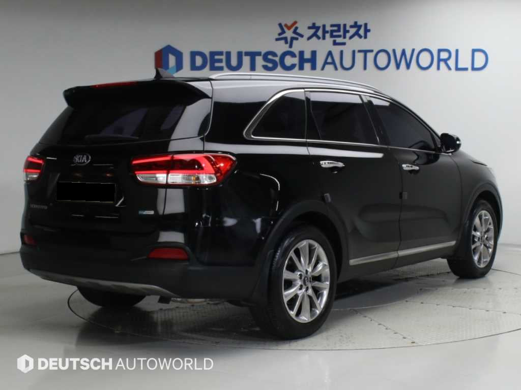 Kia Sorento — photo 02
