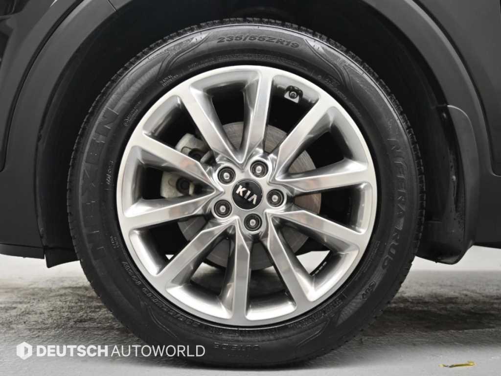 Kia Sorento — photo 05