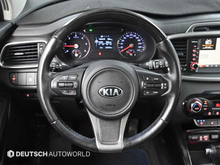 Kia Sorento — photo 13