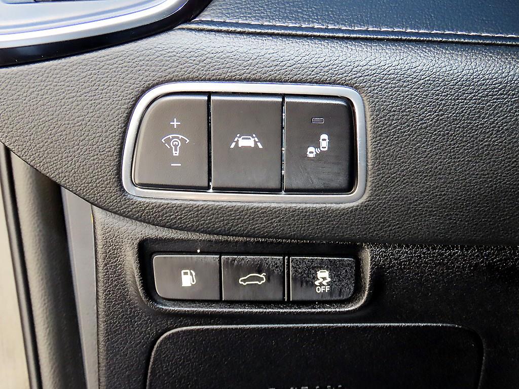 Hyundai Grandeur — photo 12