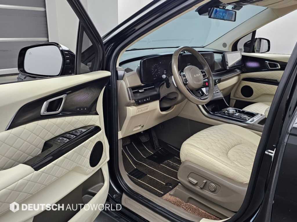 Kia Carnival — photo 11