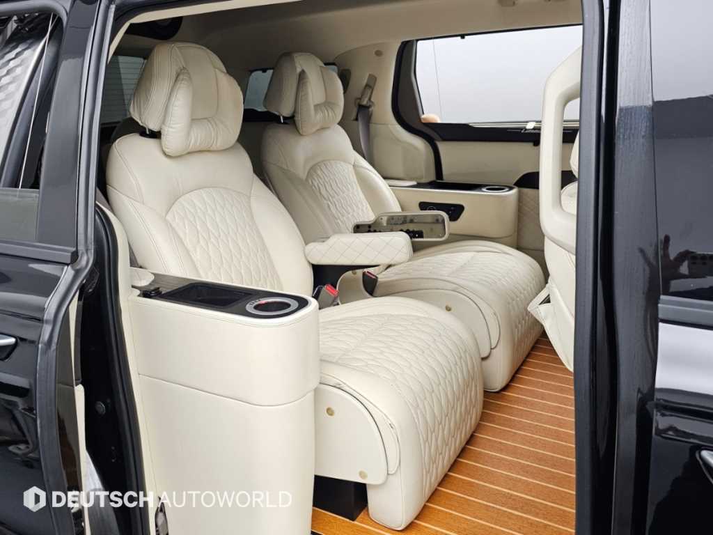 Kia Carnival — photo 12