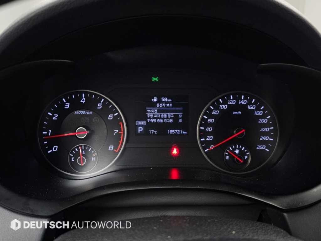 Kia Stinger — photo 08