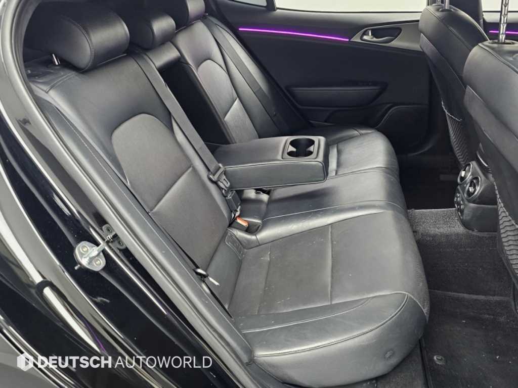 Kia Stinger — photo 12