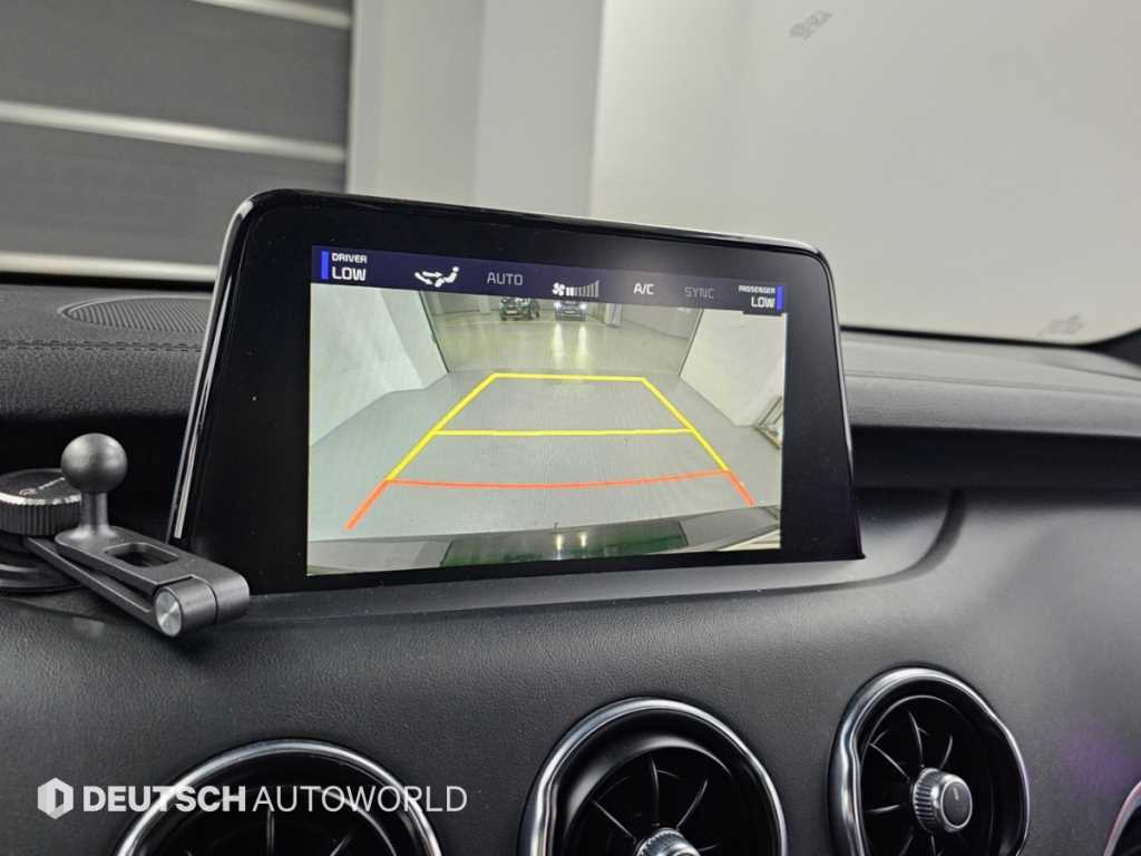 Kia Stinger — photo 15