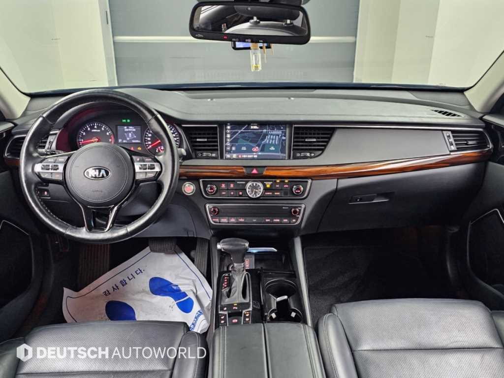 Kia K7 — photo 07