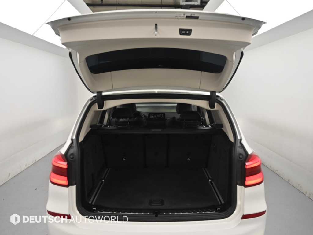 BMW X3 — photo 19