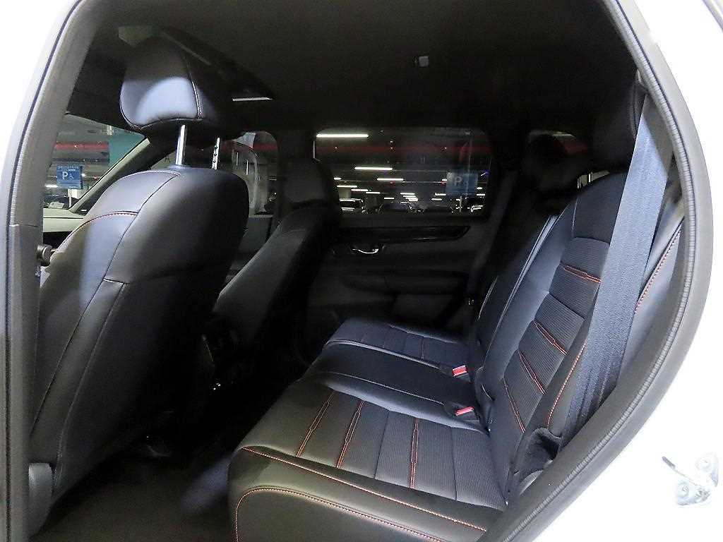 Honda CR-V — photo 07