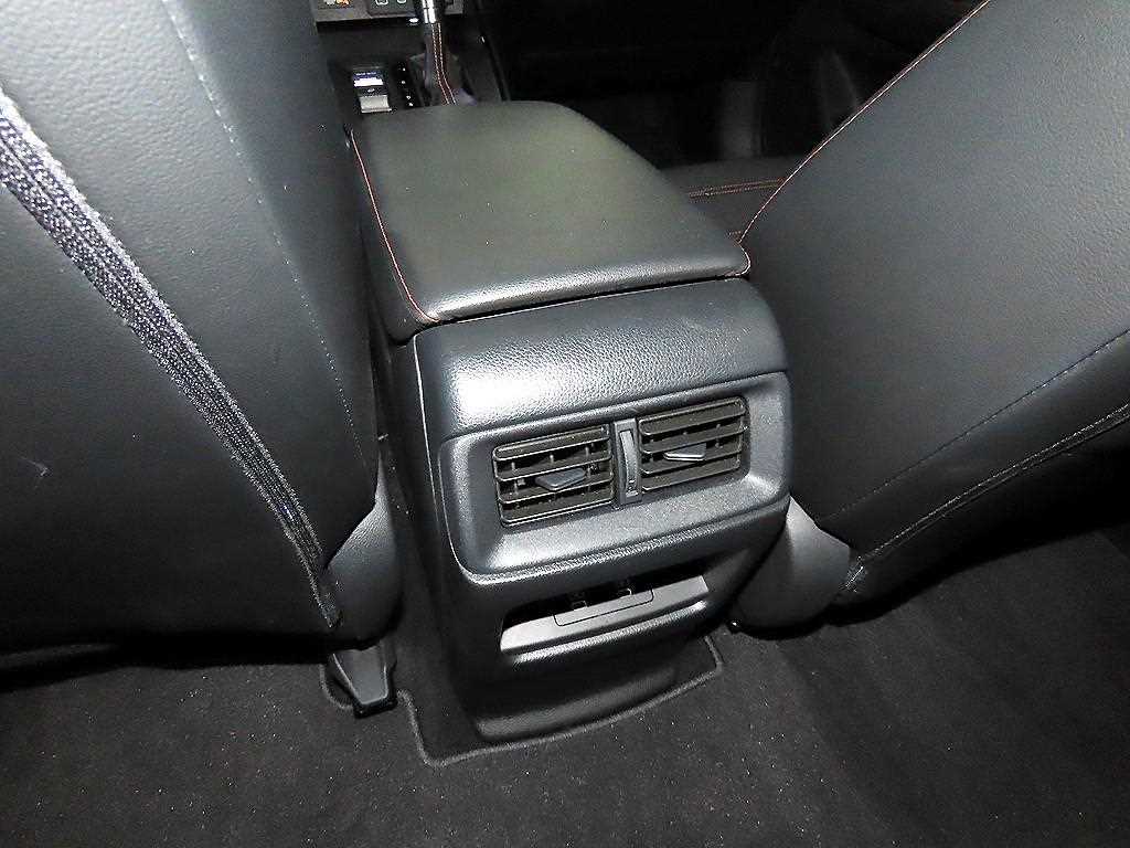 Honda CR-V — photo 15
