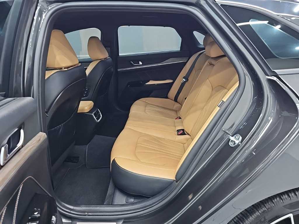 Kia K5 — photo 12