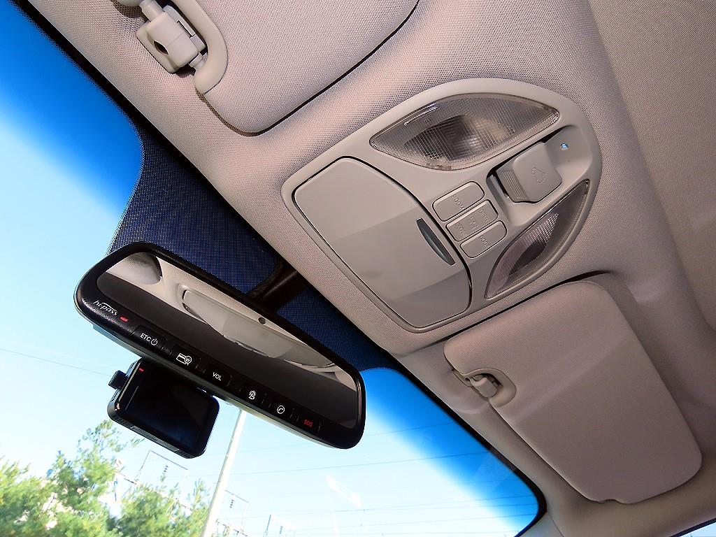 Hyundai Santafe — photo 16