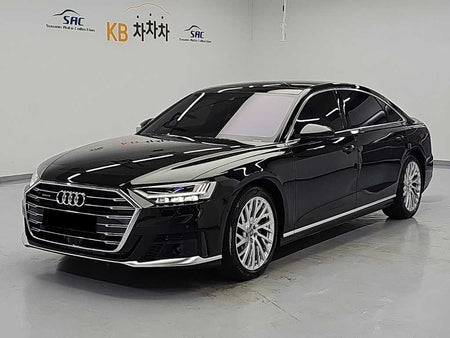 Audi A8 — photo 01