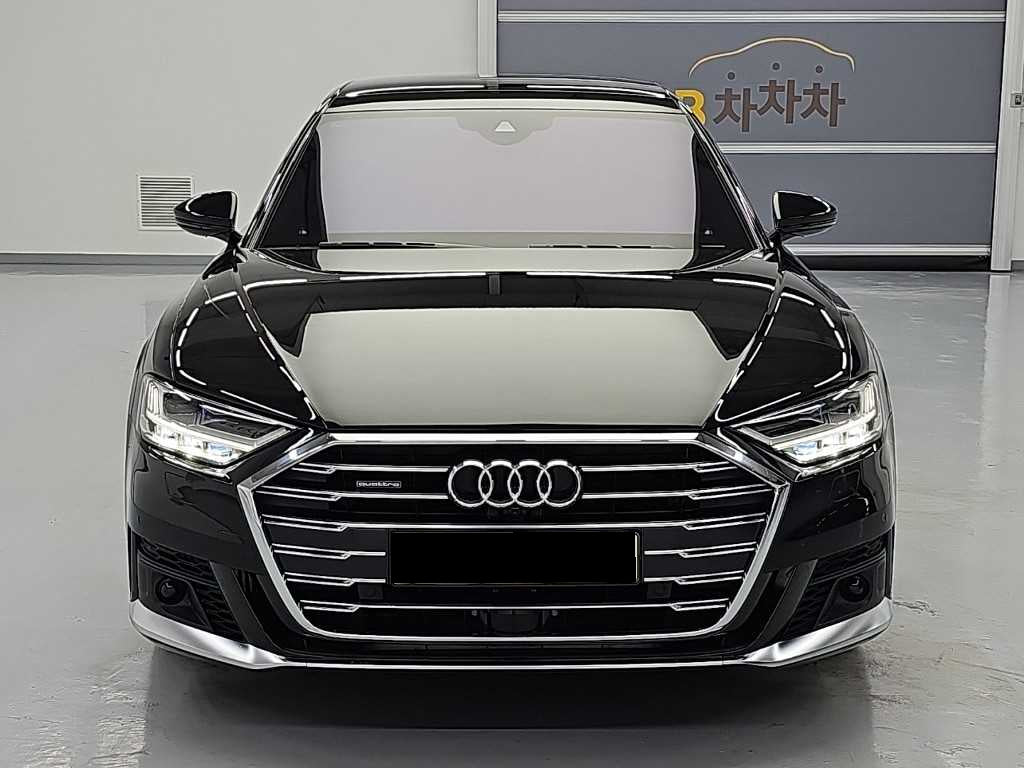 Audi A8 — photo 02