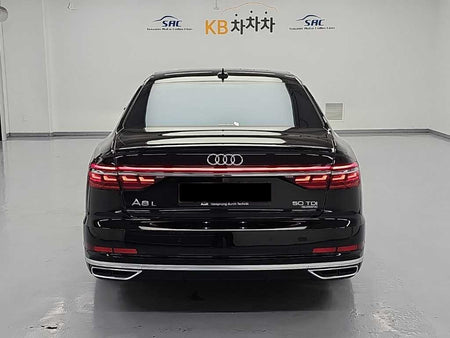 Audi A8 — photo 03