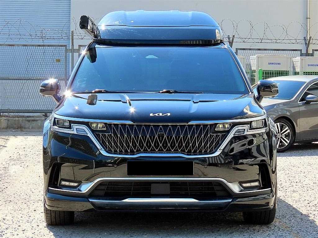 Kia Carnival — photo 01