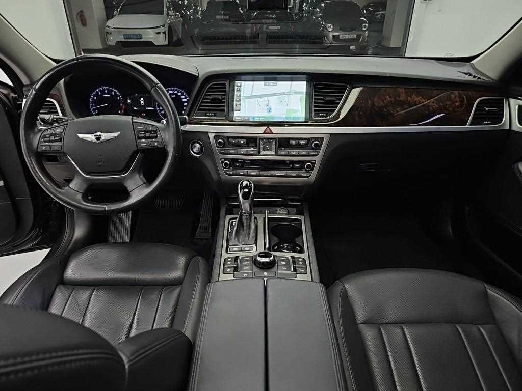 Hyundai Genesis — photo 07