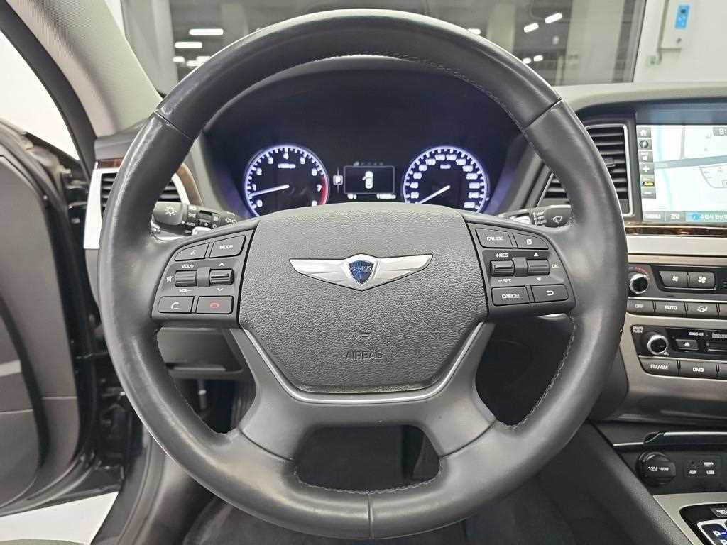 Hyundai Genesis — photo 09