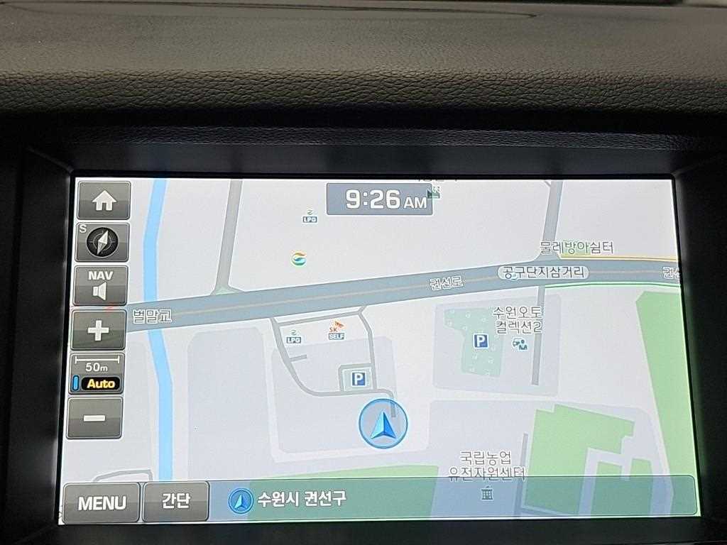 Hyundai Genesis — photo 16