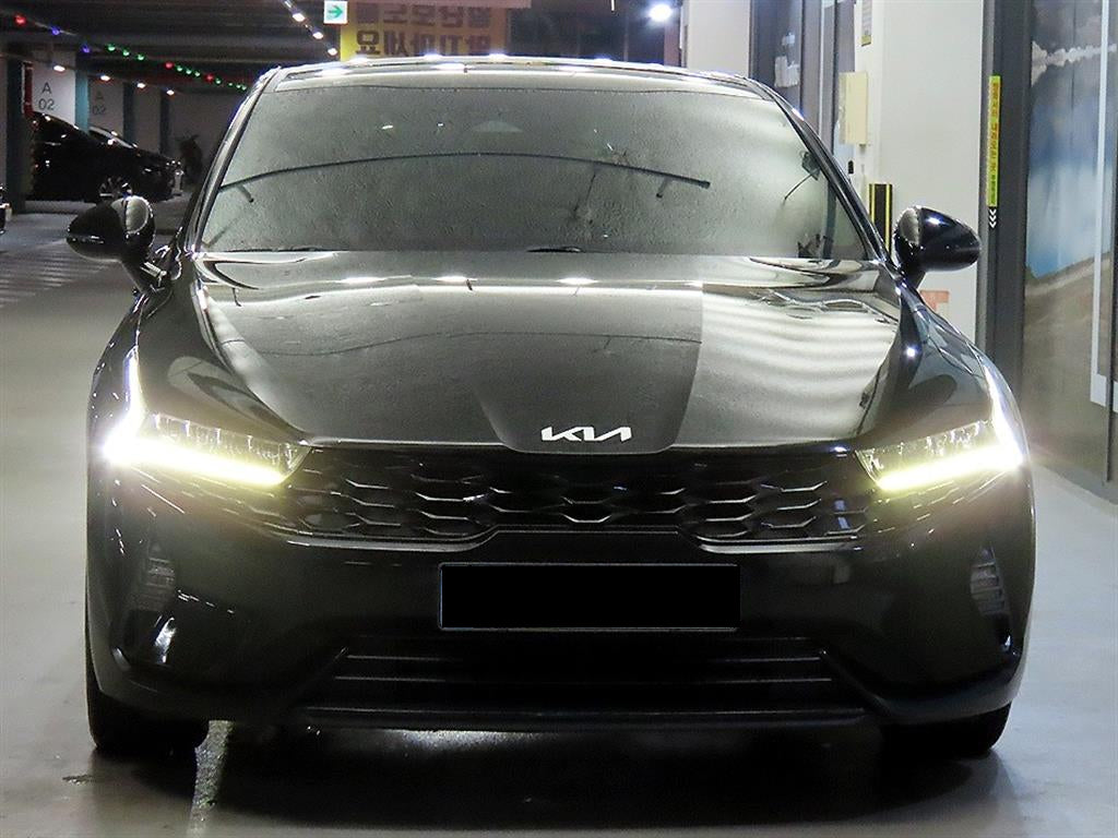 Kia K5 — photo 02