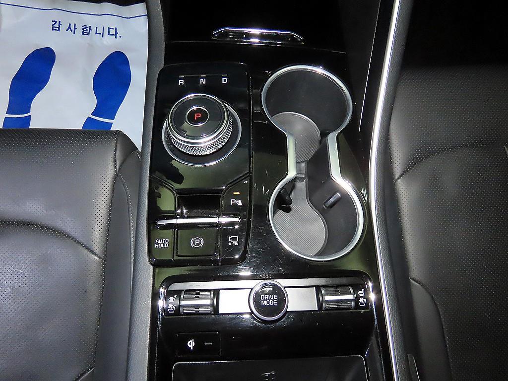 Kia K5 — photo 11