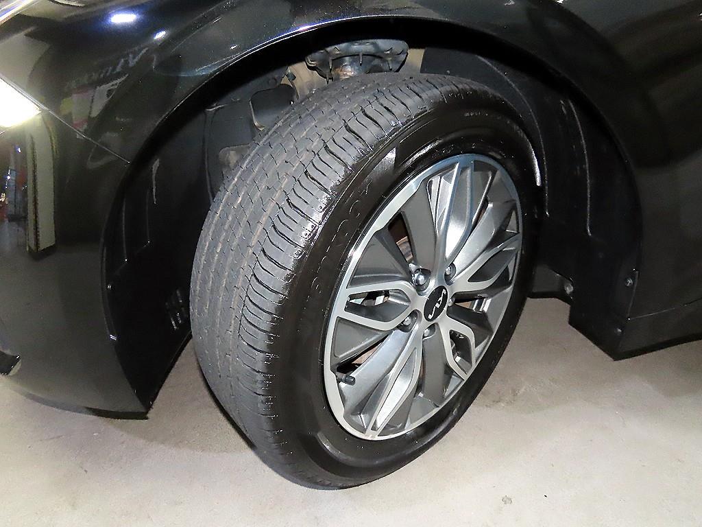 Kia K5 — photo 17