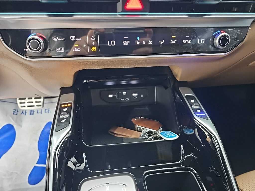 Kia Sorento — photo 10