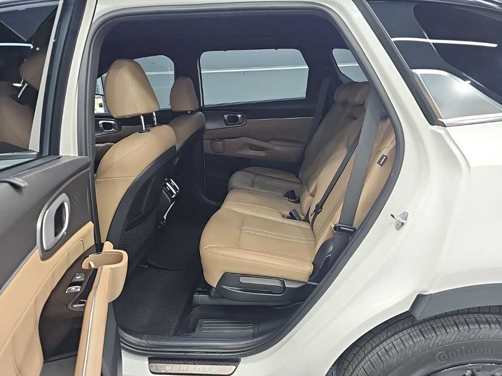 Kia Sorento — photo 12