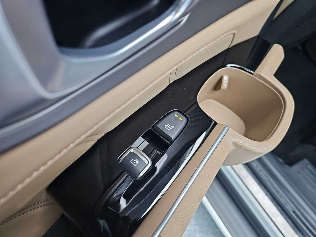 Kia Sorento — photo 14