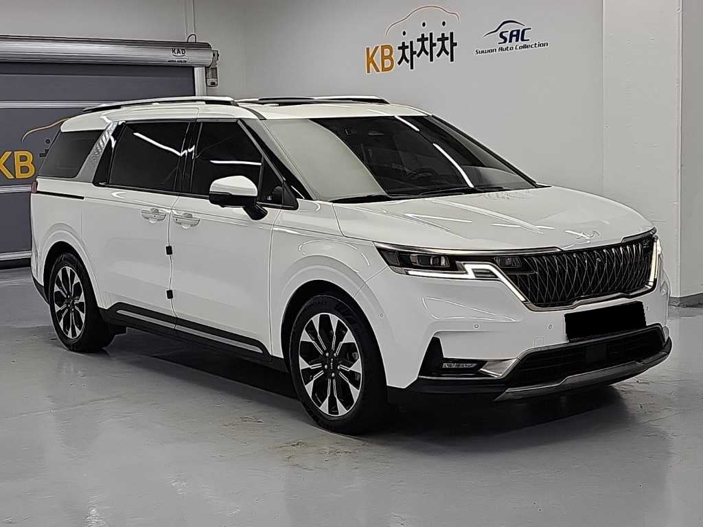 Kia Carnival — photo 04