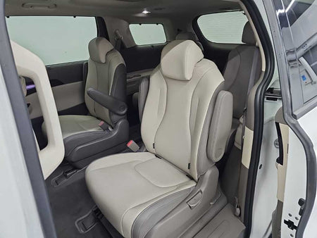 Kia Carnival — photo 12