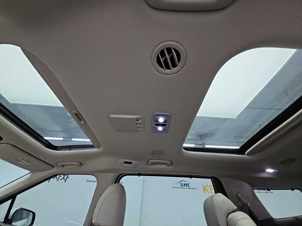 Kia Carnival — photo 15