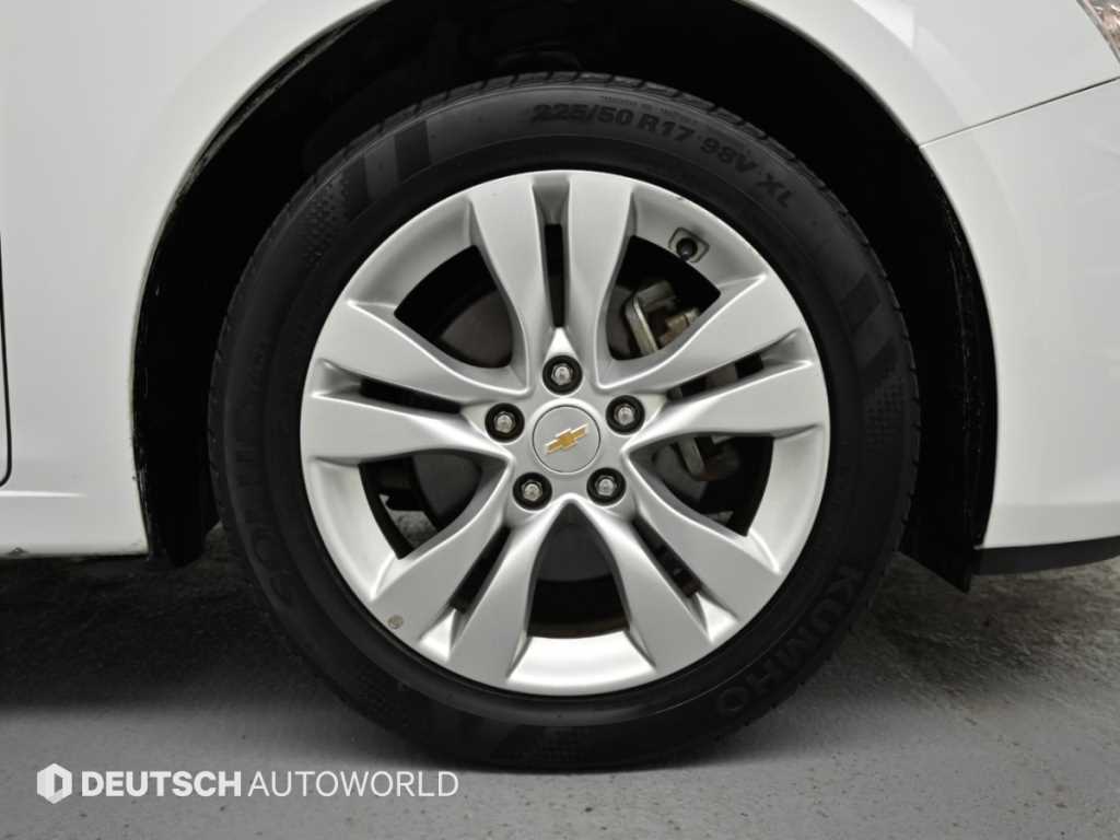 CHEVROLET Cruze — photo 06
