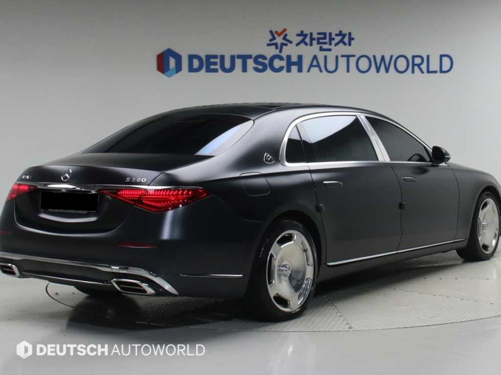 Mercedes-Benz S-Class — photo 02