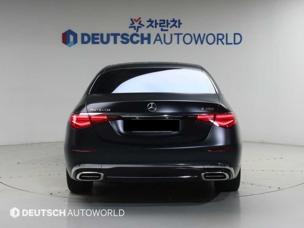 Mercedes-Benz S-Class — photo 04