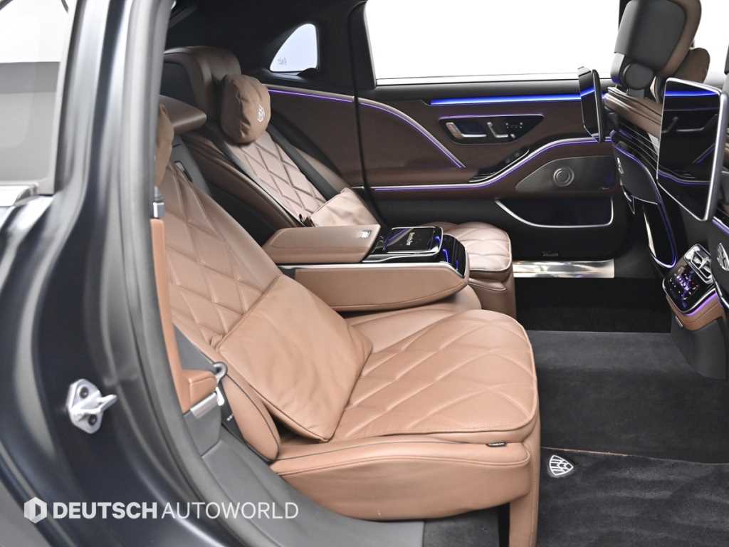Mercedes-Benz S-Class — photo 12