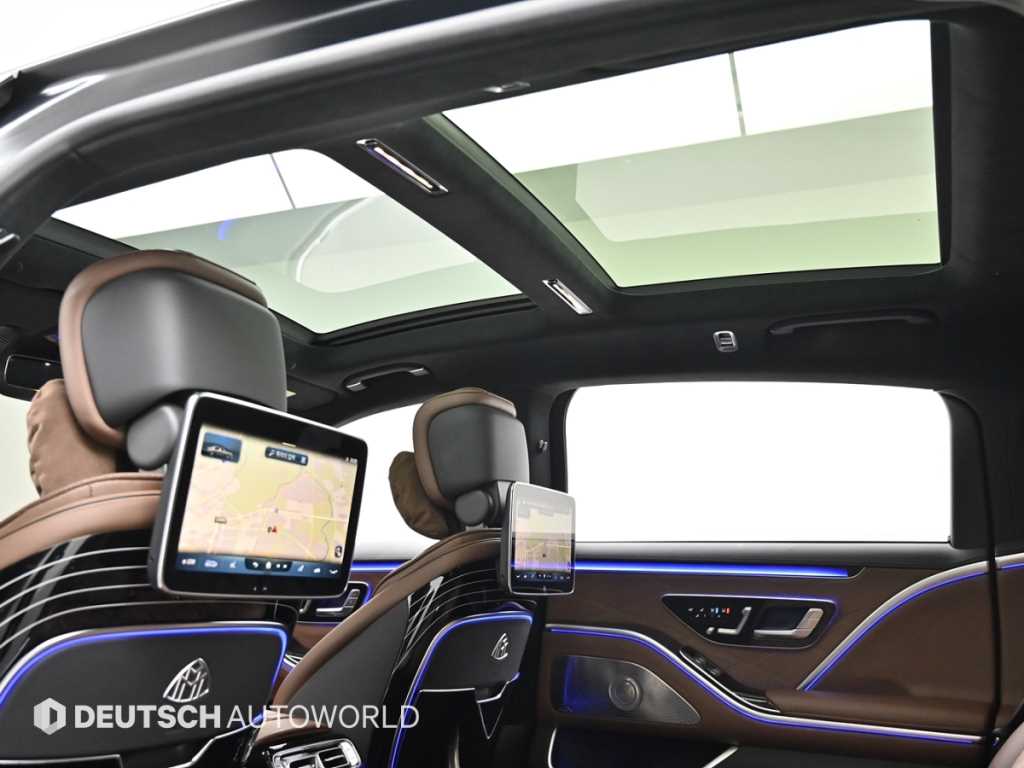 Mercedes-Benz S-Class — photo 18