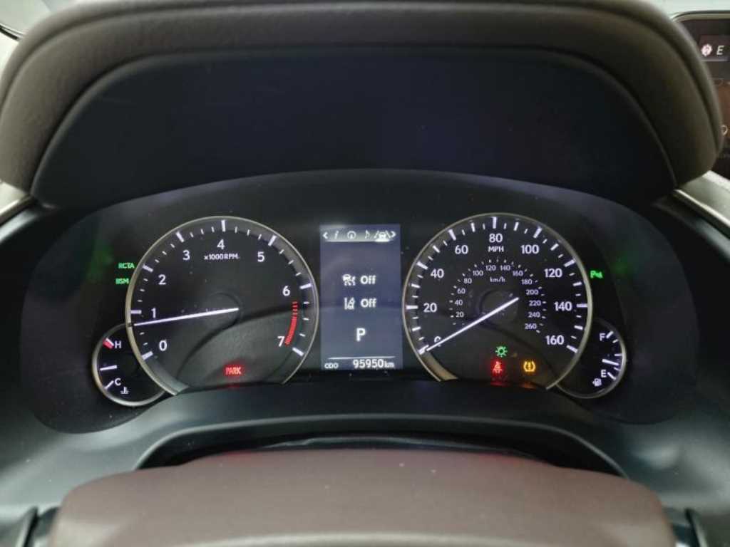 Lexus RX — photo 09
