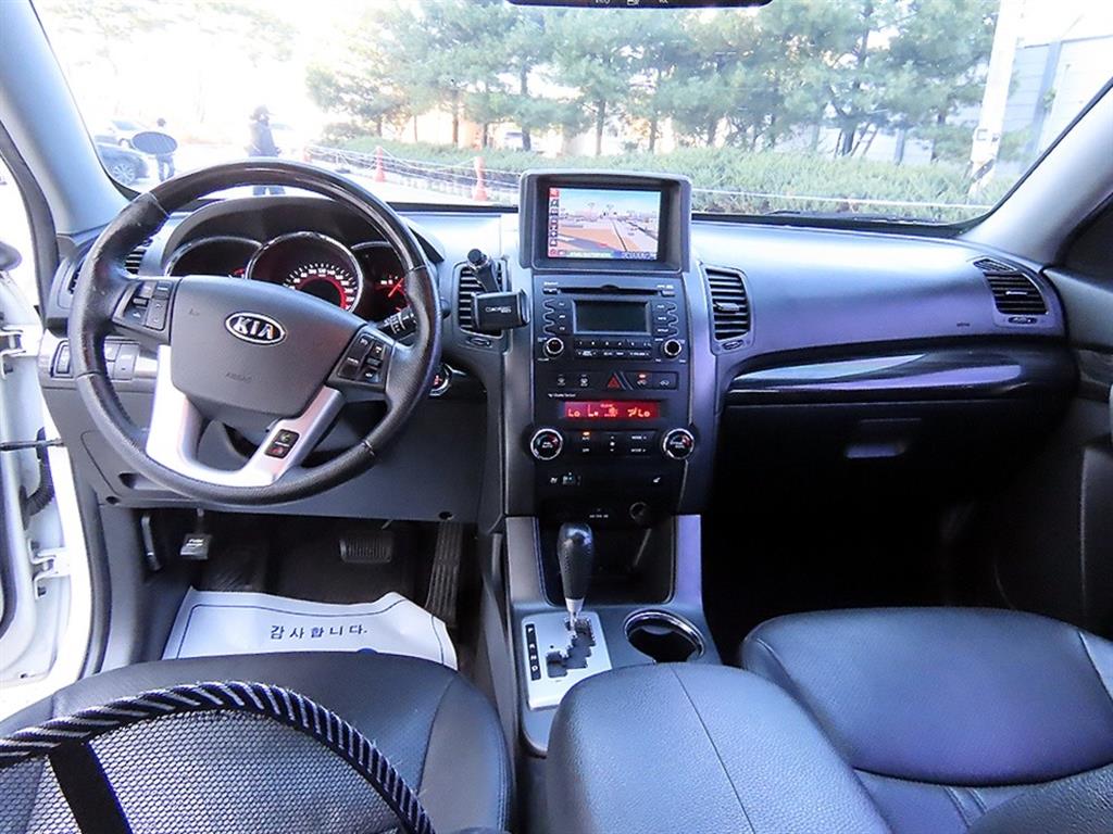Kia Sorento — photo 07