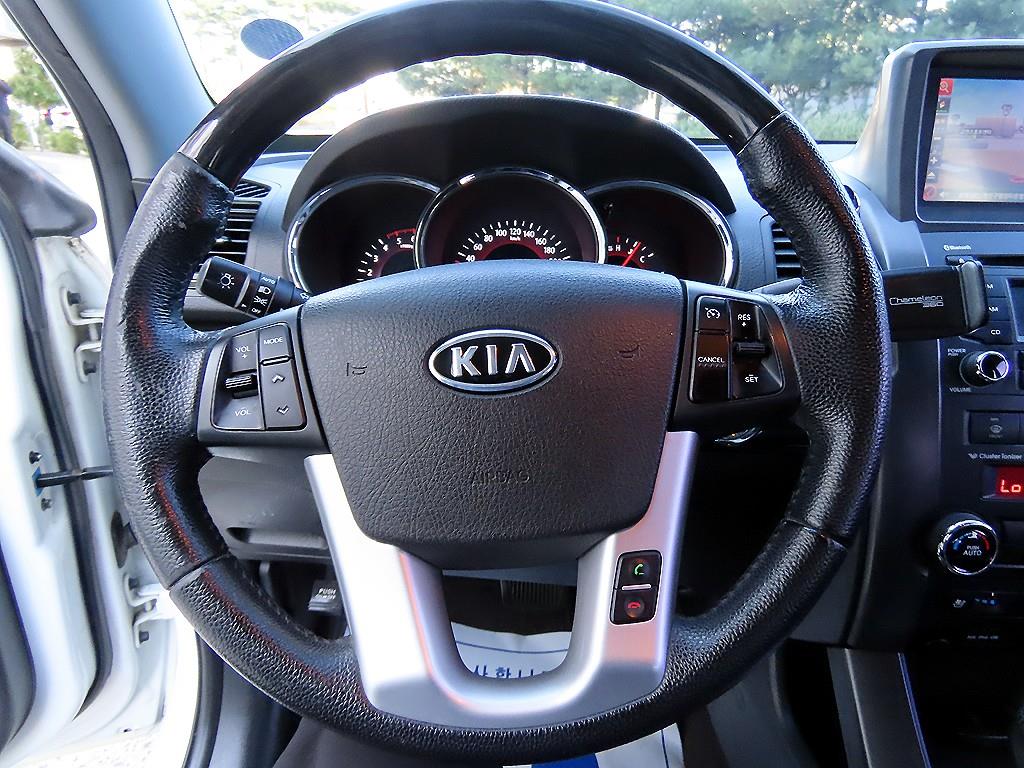 Kia Sorento — photo 08