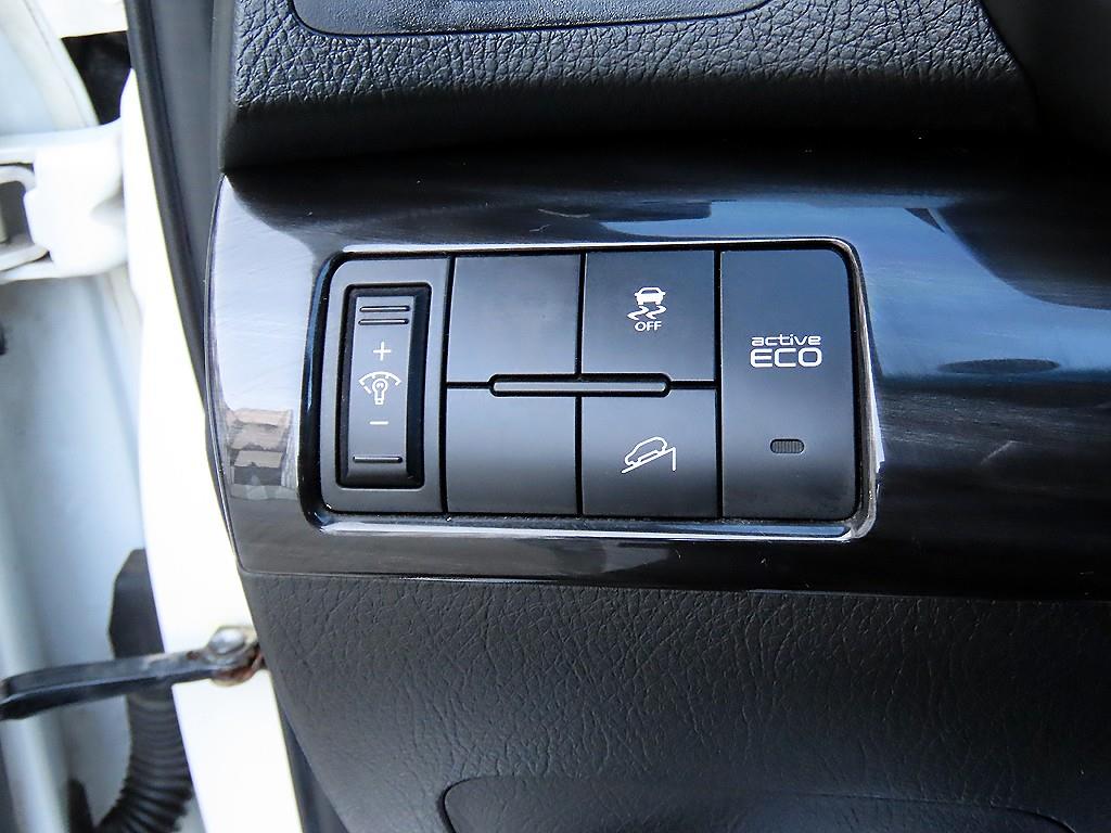 Kia Sorento — photo 12