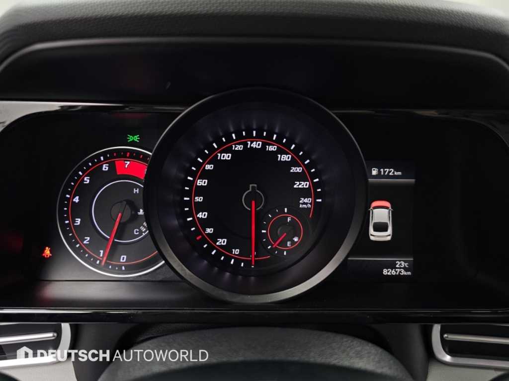 Hyundai Avante — photo 09