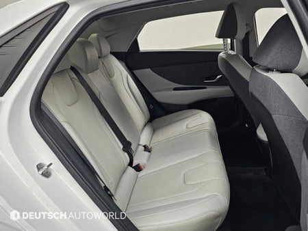 Hyundai Avante — photo 12